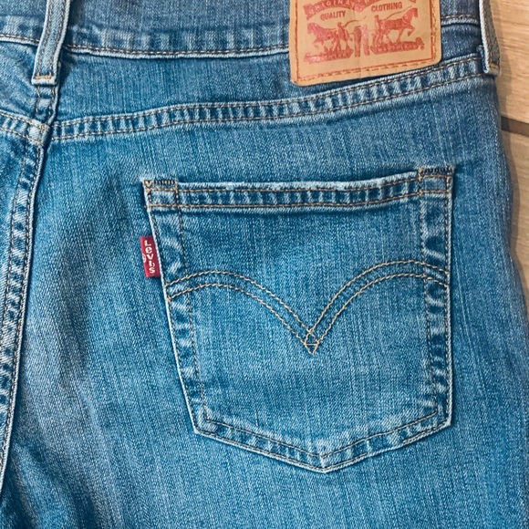 Levi shorts - Picture 4 of 6